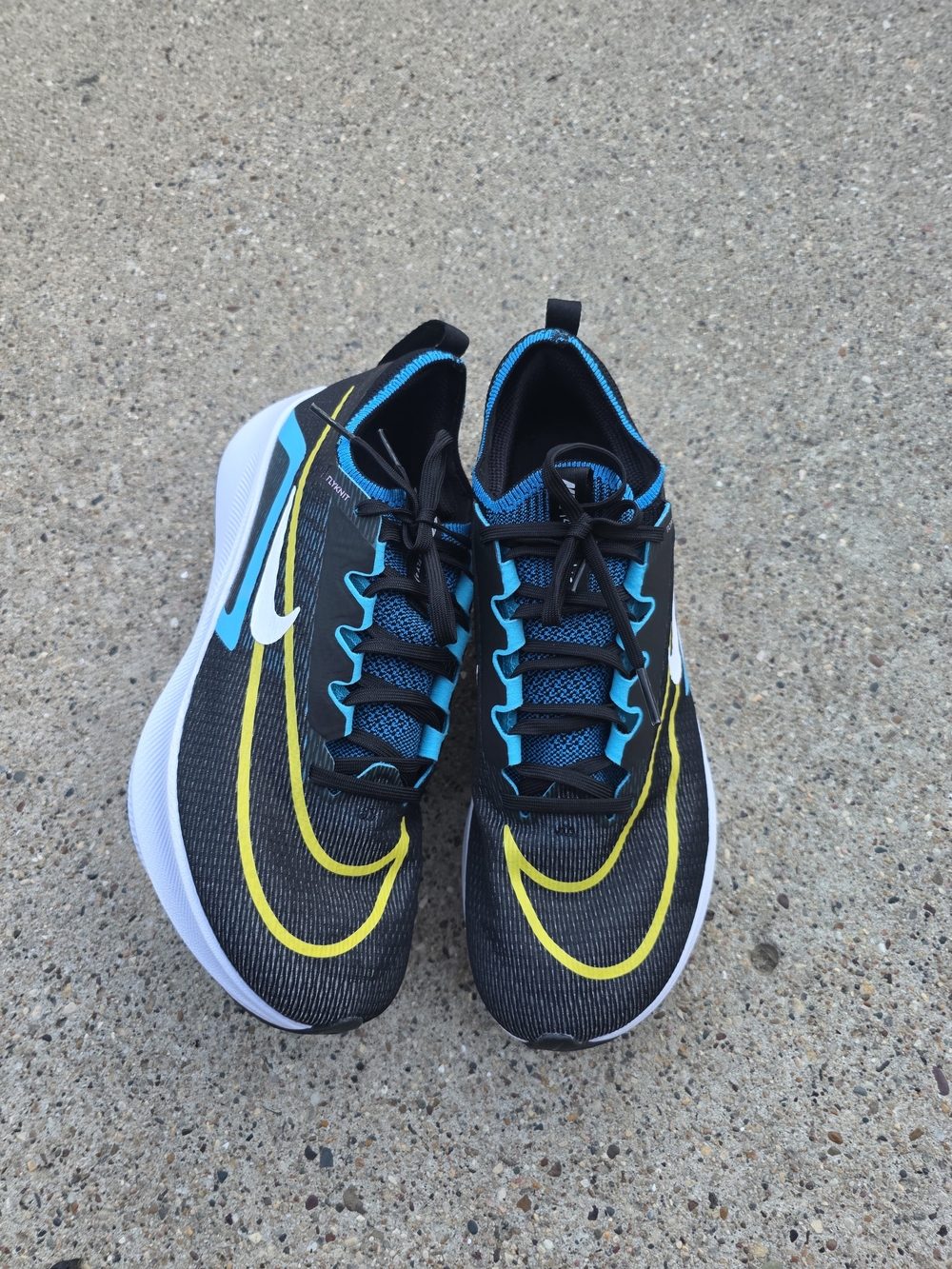 Nike Zoom Fly 4 Sneaker Men 8 Fits Women 9.5.